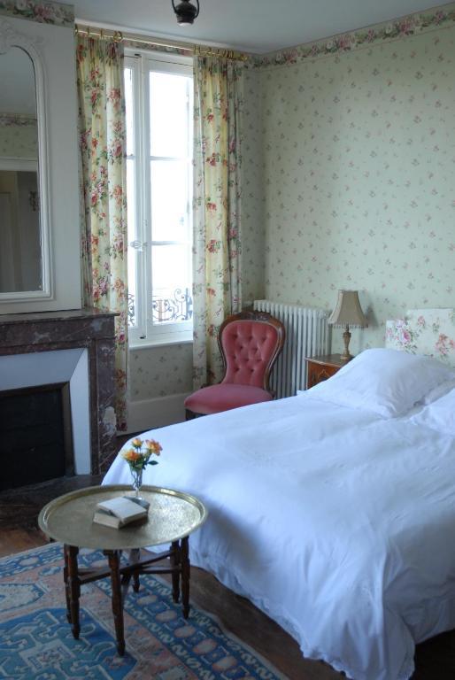 Chambres D'Hotes Chateau De La Puisaye Verneuil d'Avre et d'Iton Exterior foto